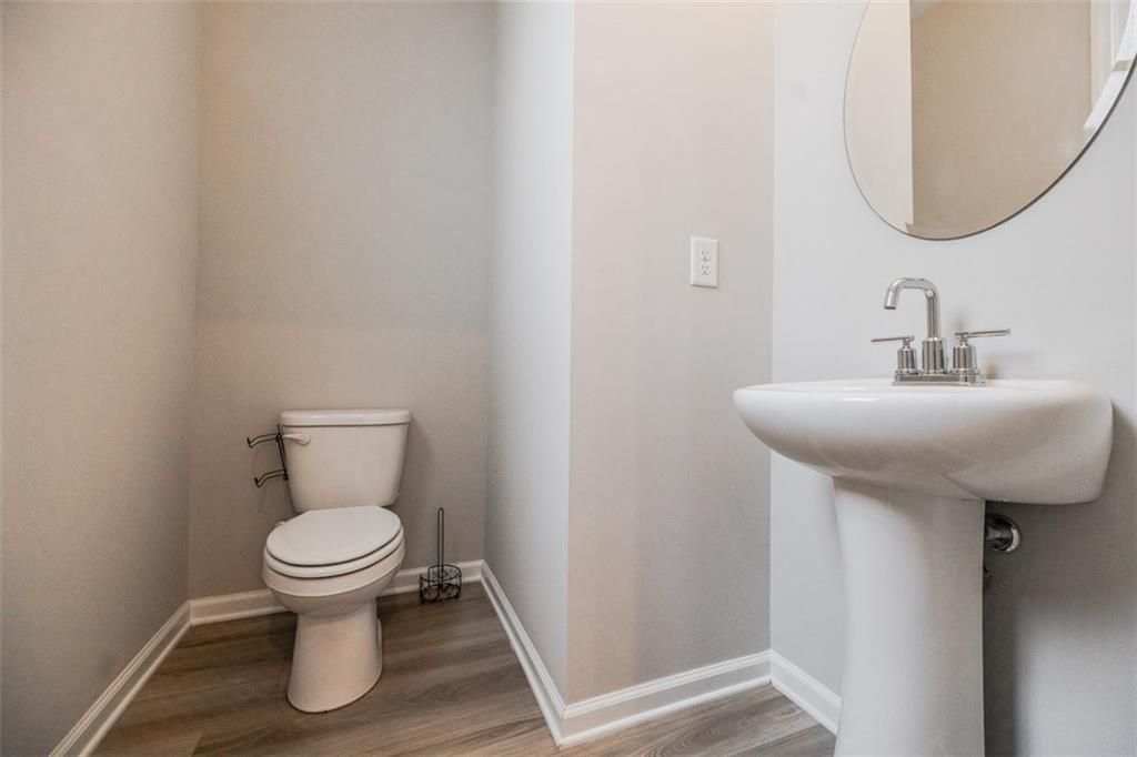 702 Needletail Way