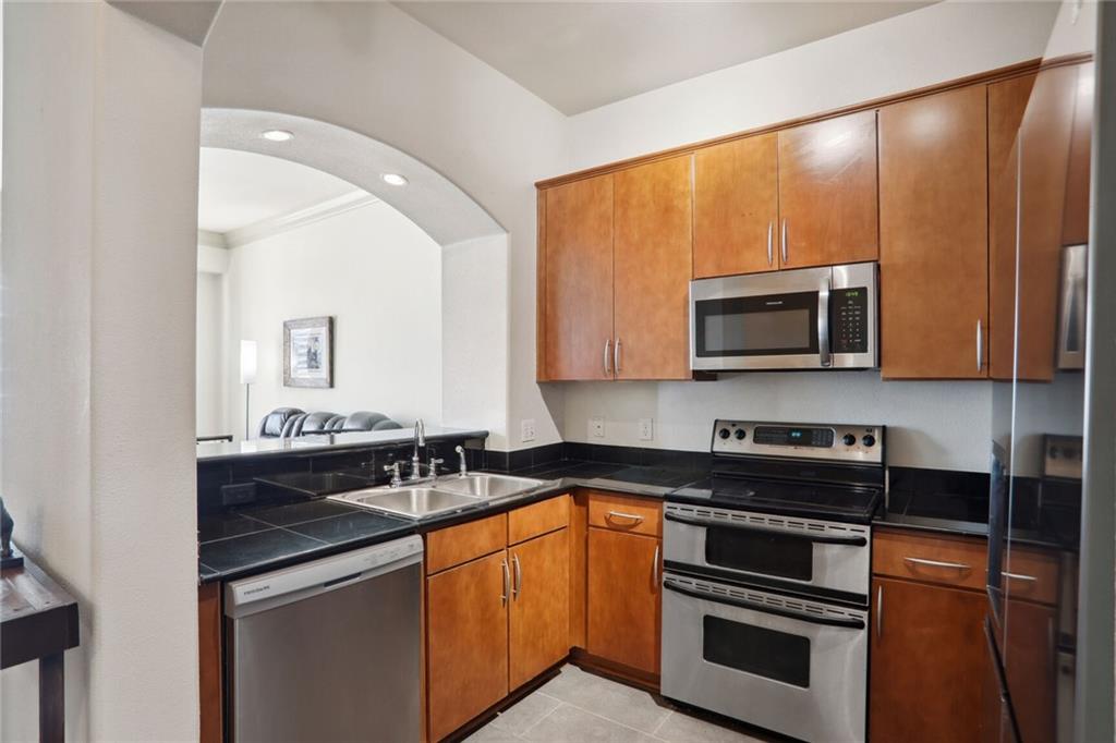 3445 Stratford Road NE Unit 2206
