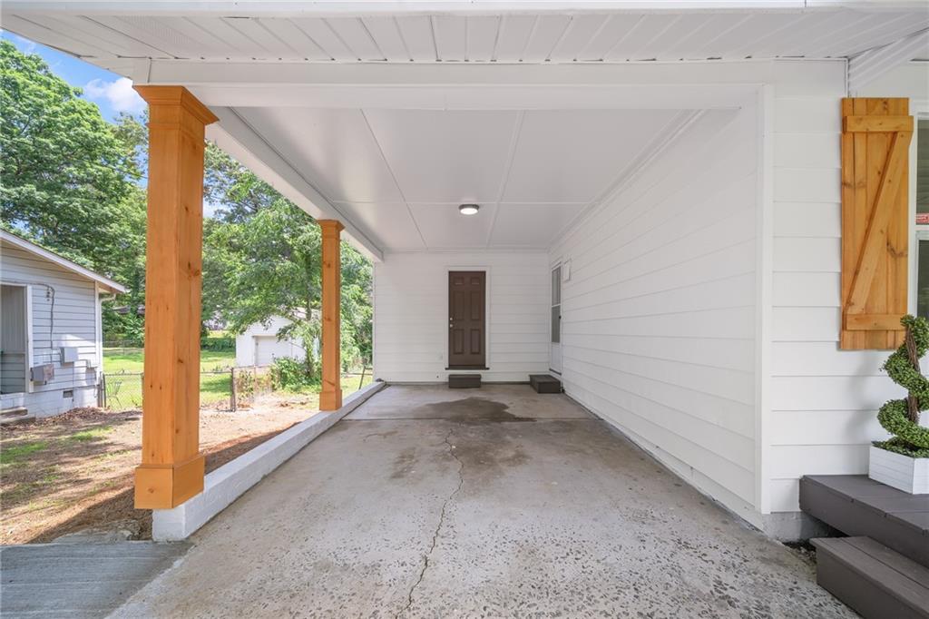 2805 Old Concord Road SE