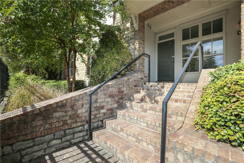 625 Piedmont Avenue NE Unit 106