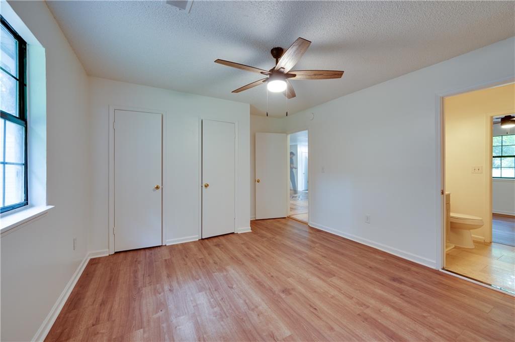4190 Bowers Pointe Drive SW
