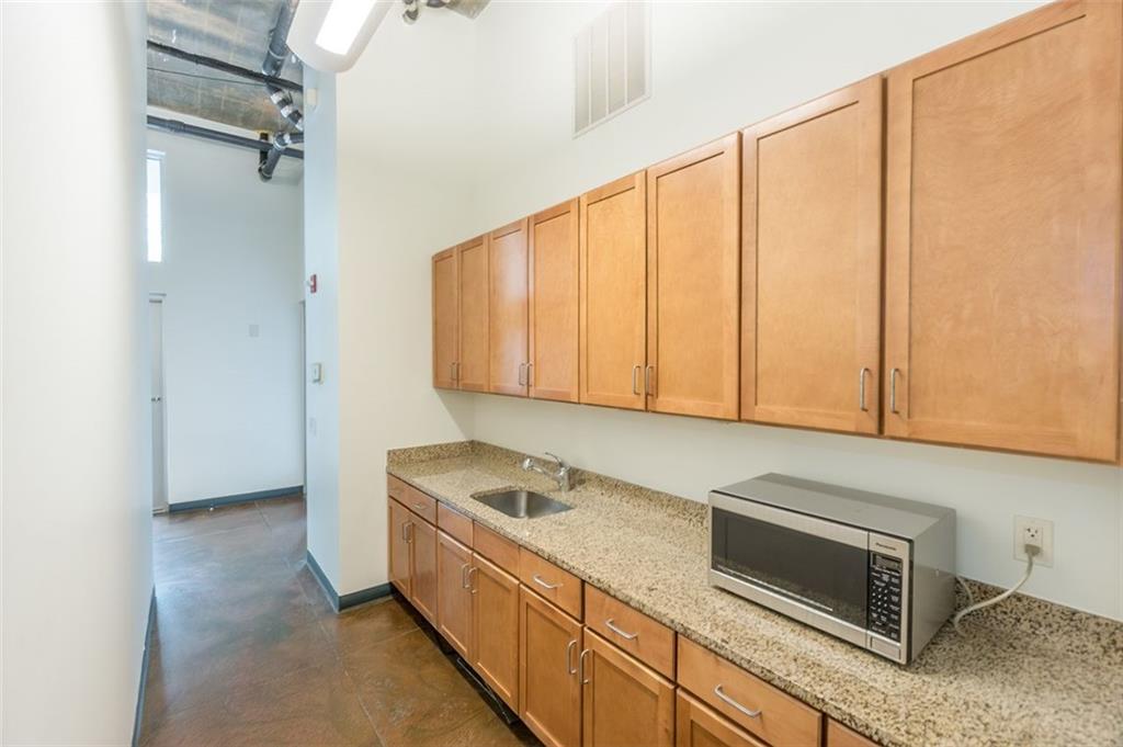 620 Glen Iris Drive NE Unit 411