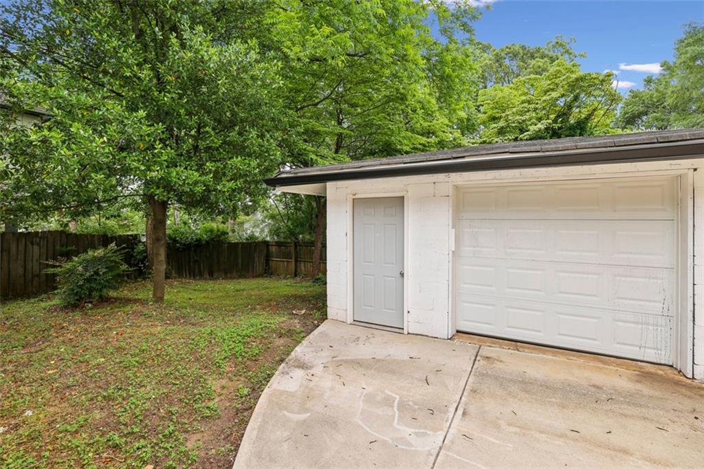 10 Moury Avenue SE