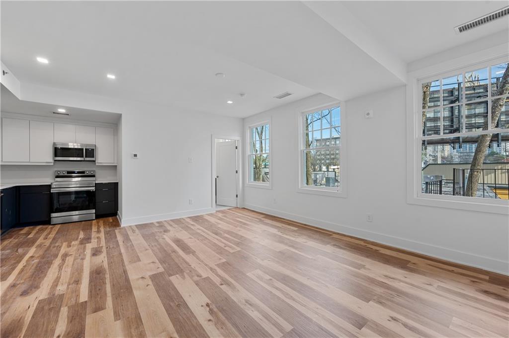 2909 Peachtree Road NE Unit 206