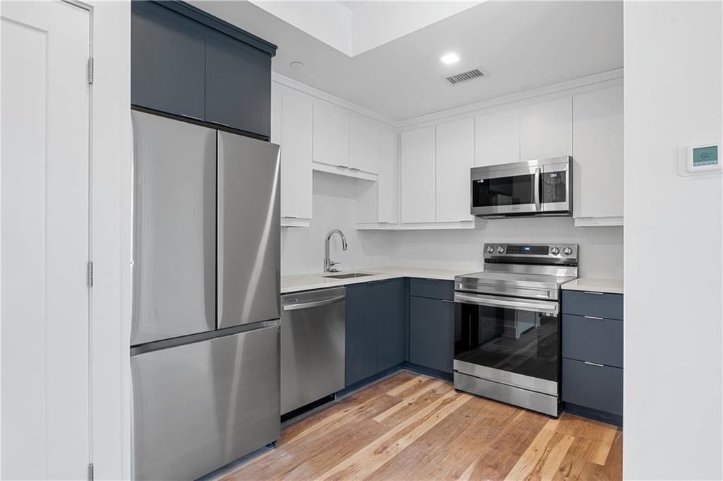 2909 Peachtree Road NE Unit 206