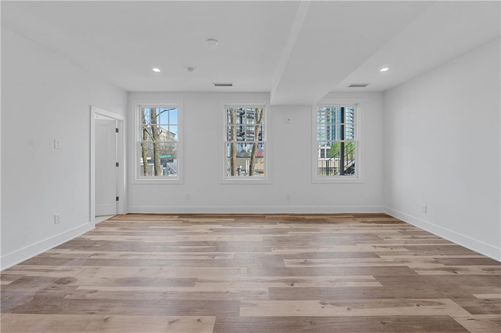 2909 Peachtree Road NE Unit 206
