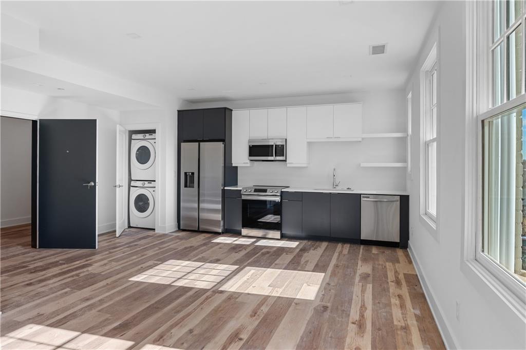2909 Peachtree Road NE Unit 203