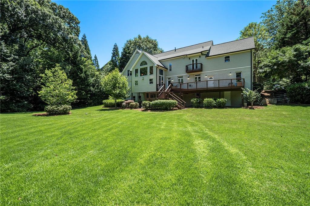 1026 Robin Lane NE