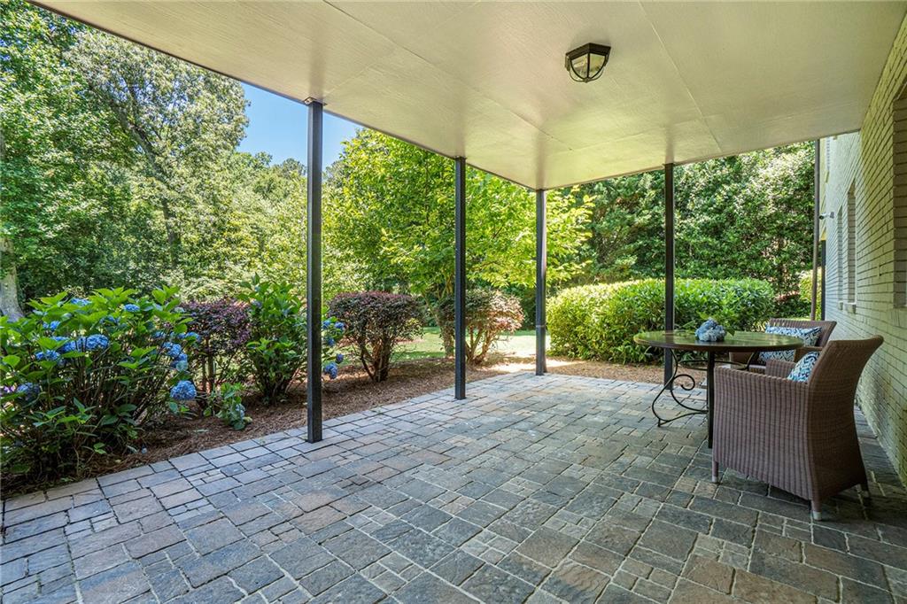 1026 Robin Lane NE