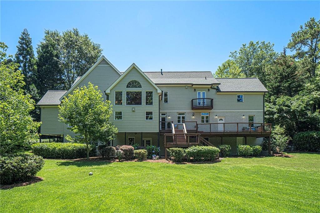 1026 Robin Lane NE