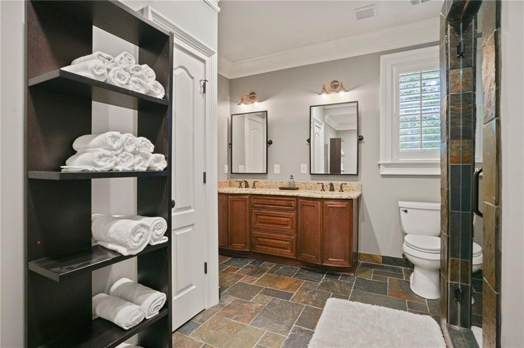 647 Glenover Drive