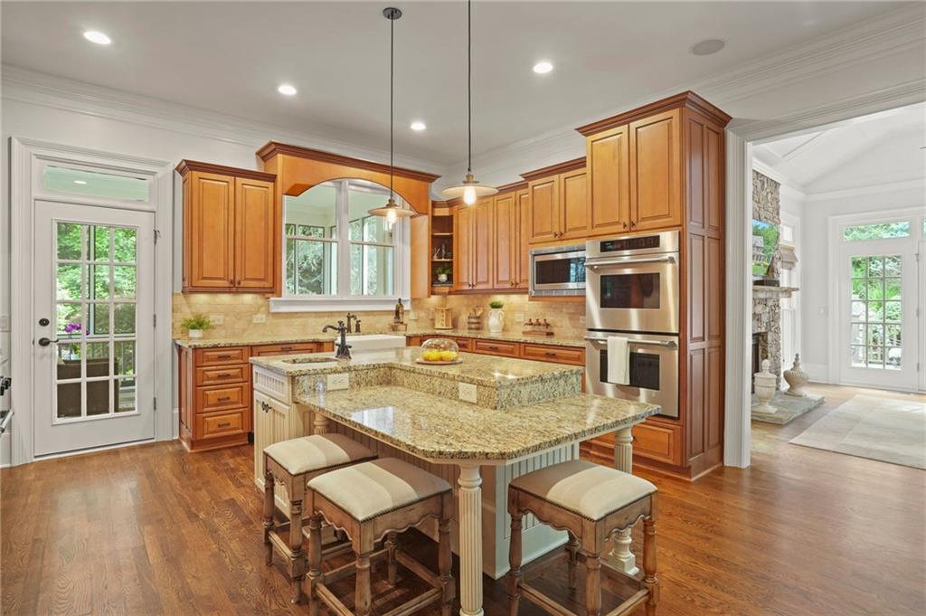 647 Glenover Drive
