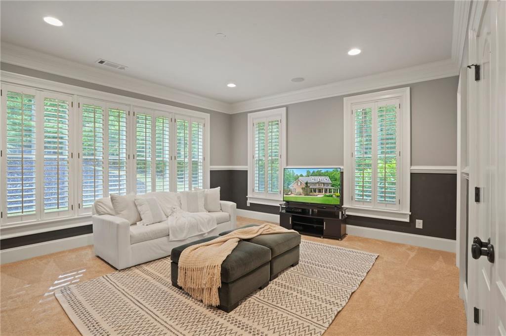 647 Glenover Drive