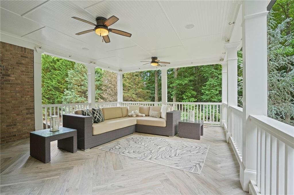 647 Glenover Drive