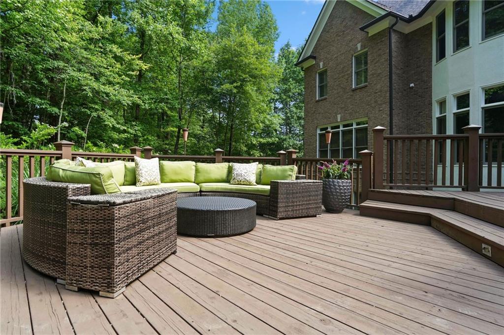 647 Glenover Drive