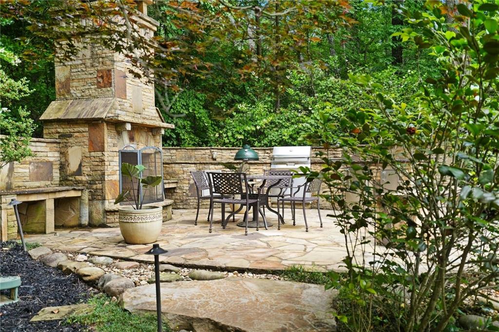 647 Glenover Drive