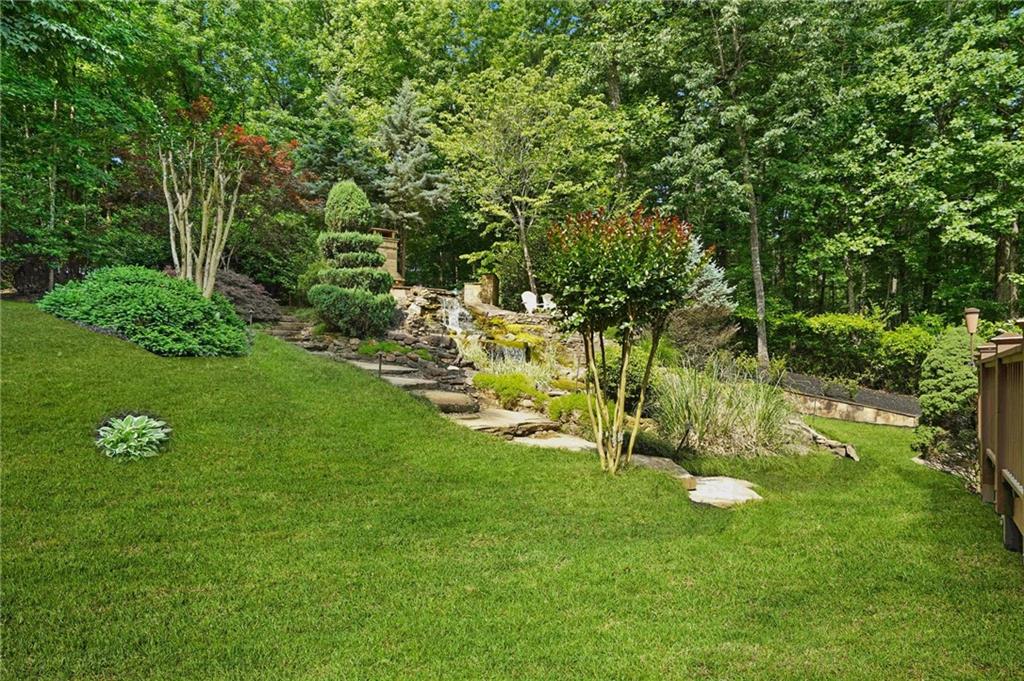 647 Glenover Drive