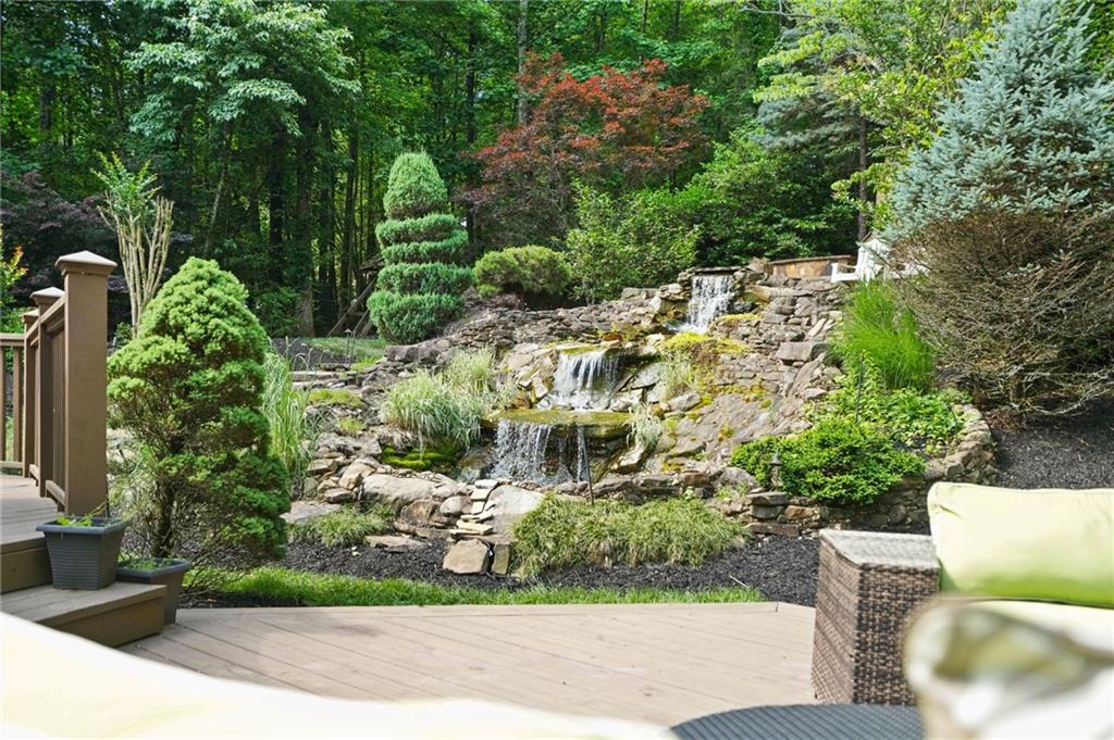 647 Glenover Drive