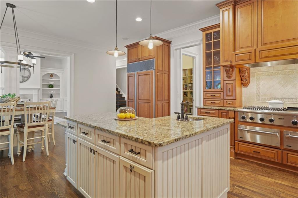 647 Glenover Drive