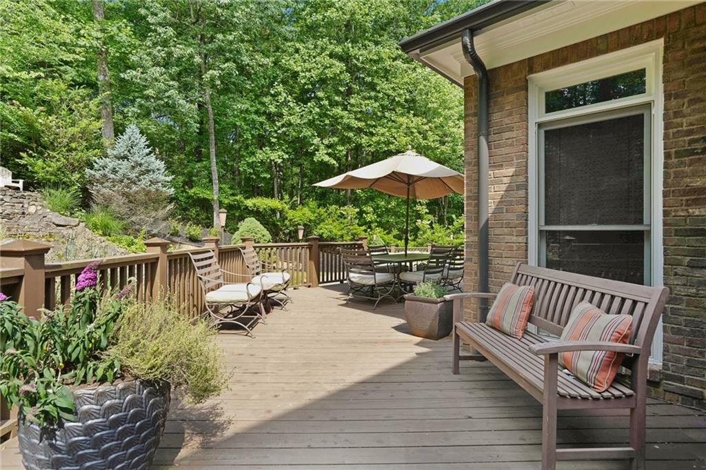 647 Glenover Drive
