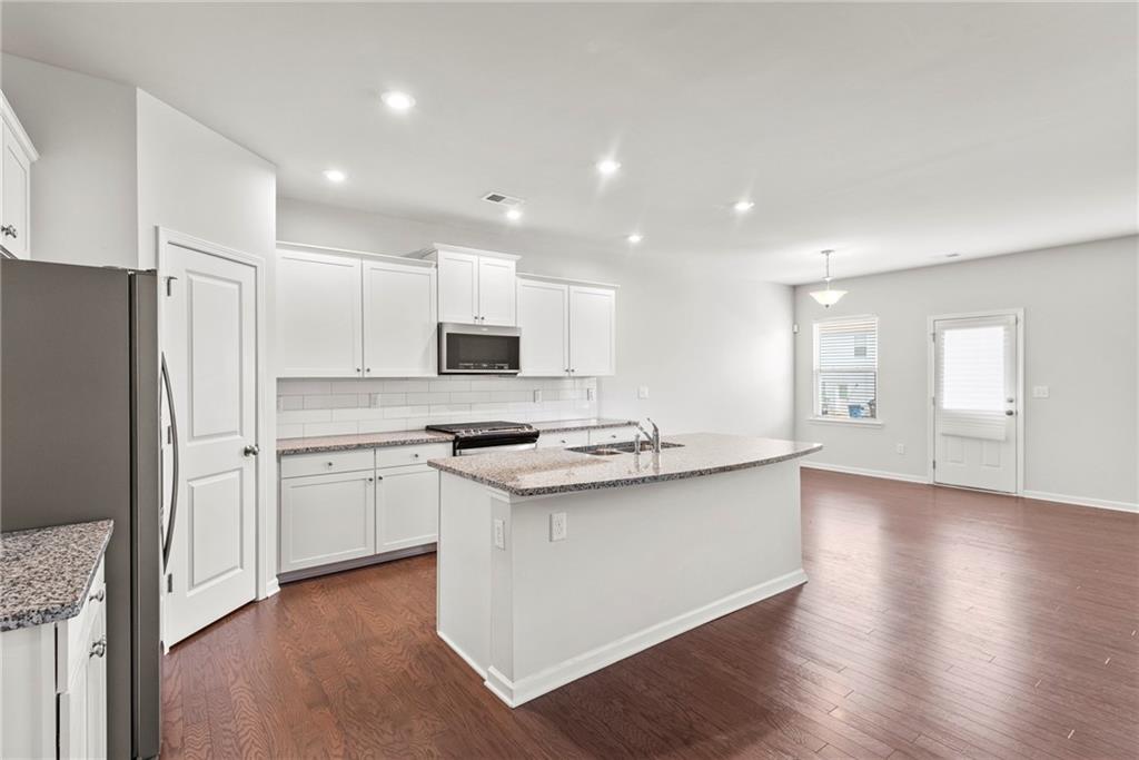 521 Mariposa Lane