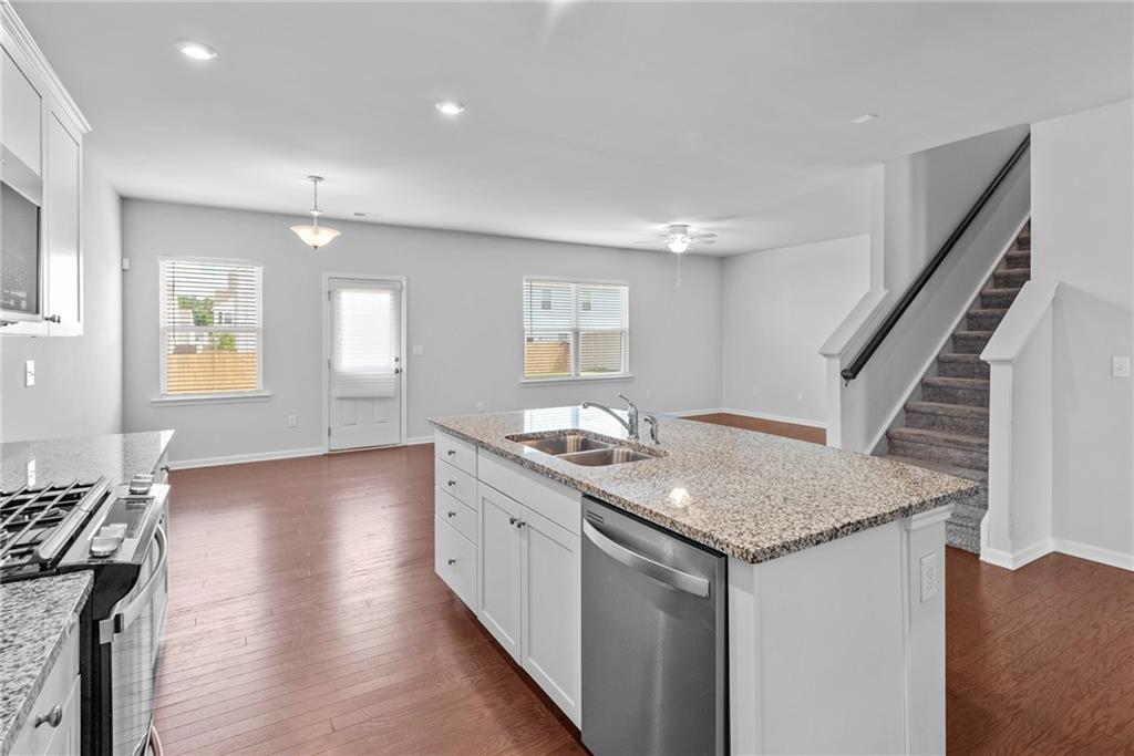 521 Mariposa Lane