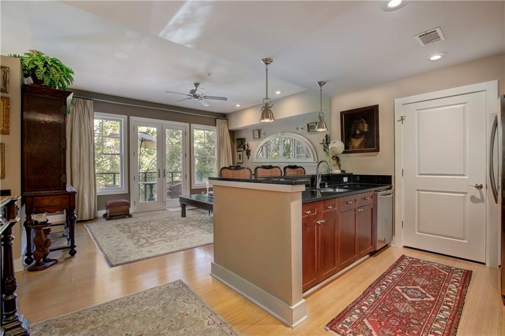 925 Garrett Street SE Unit 213