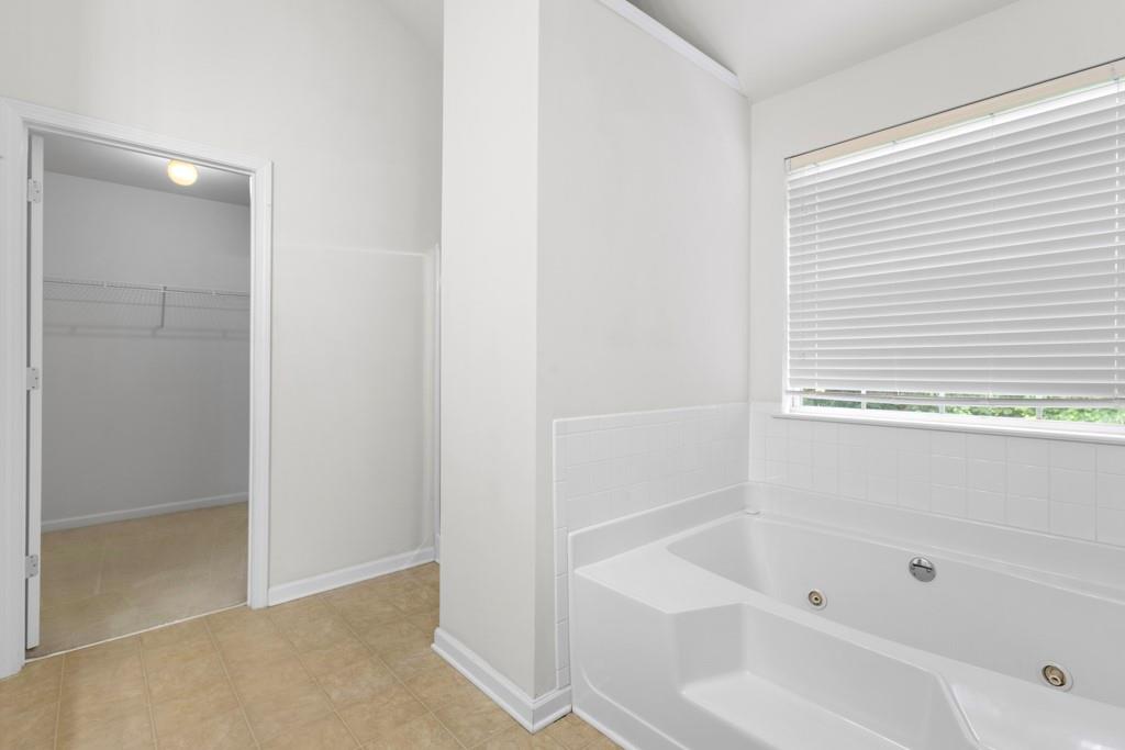 2202 Benidorm Court