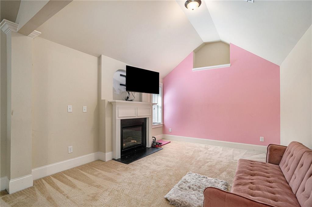 4051 Dinmont Chase