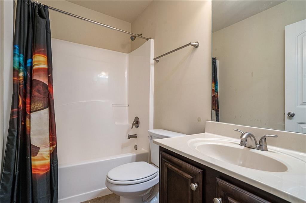 4051 Dinmont Chase