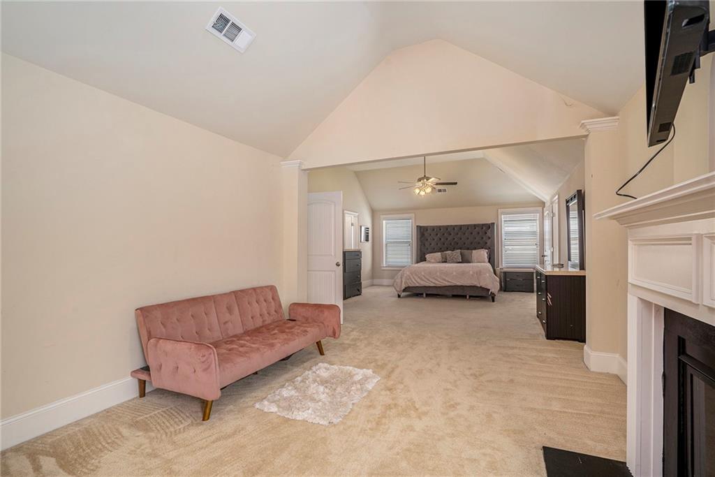 4051 Dinmont Chase