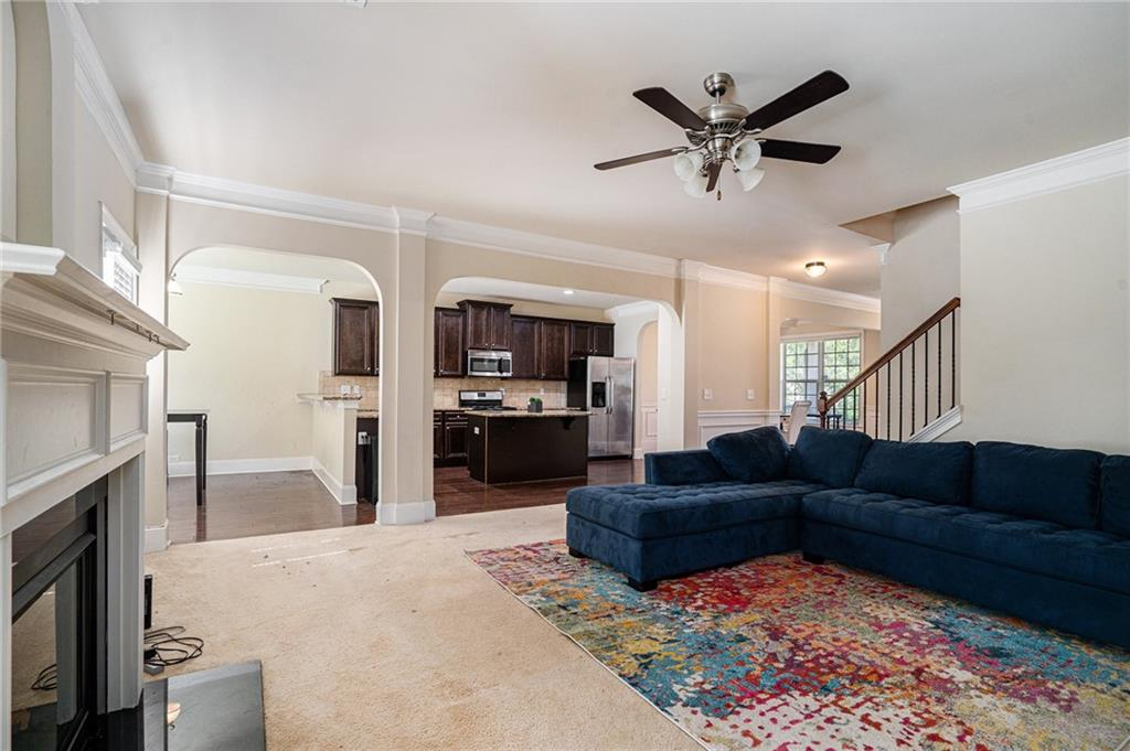 4051 Dinmont Chase