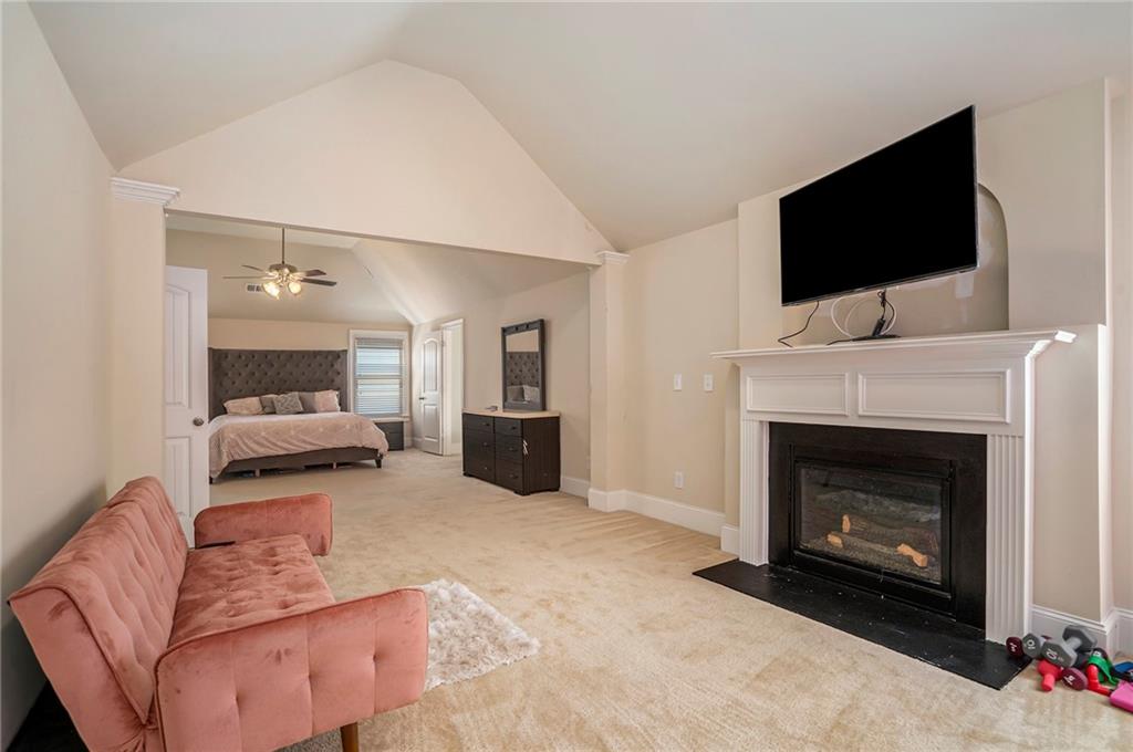 4051 Dinmont Chase