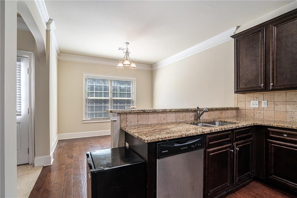 4051 Dinmont Chase