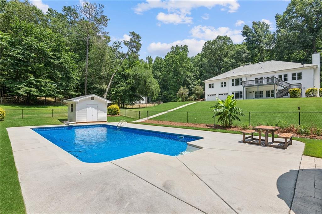 216 Scenic Drive