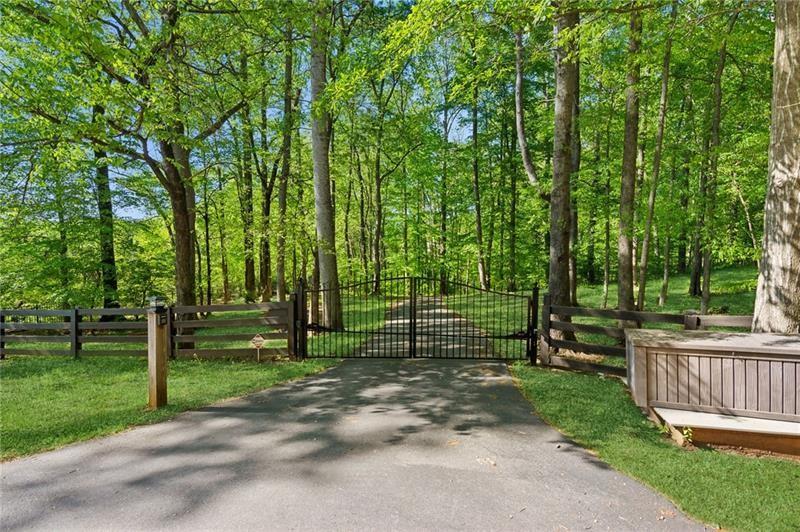 216 Scenic Drive