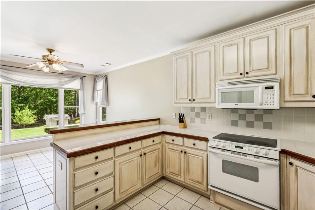 216 Scenic Drive