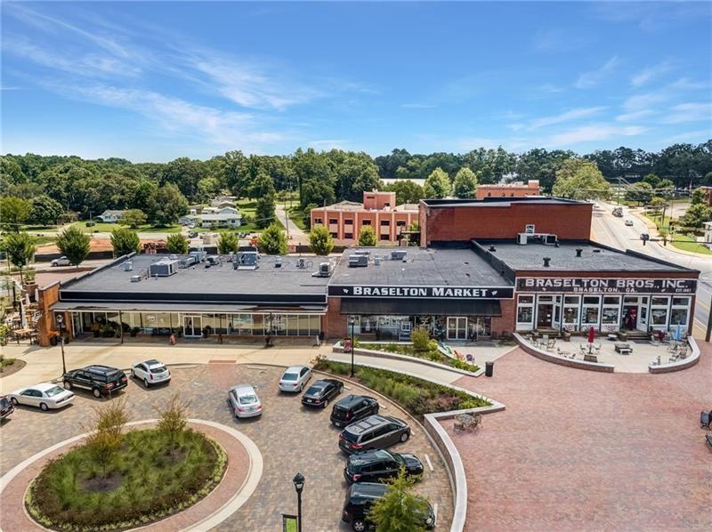 216 Scenic Drive