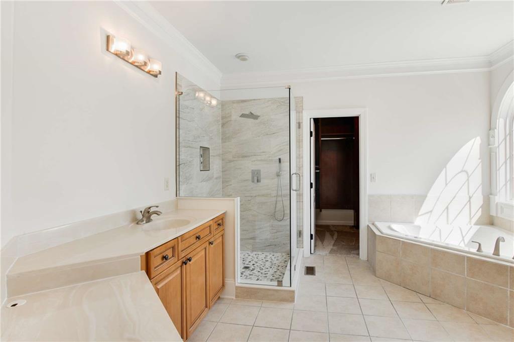 3532 Ms Bettys Place