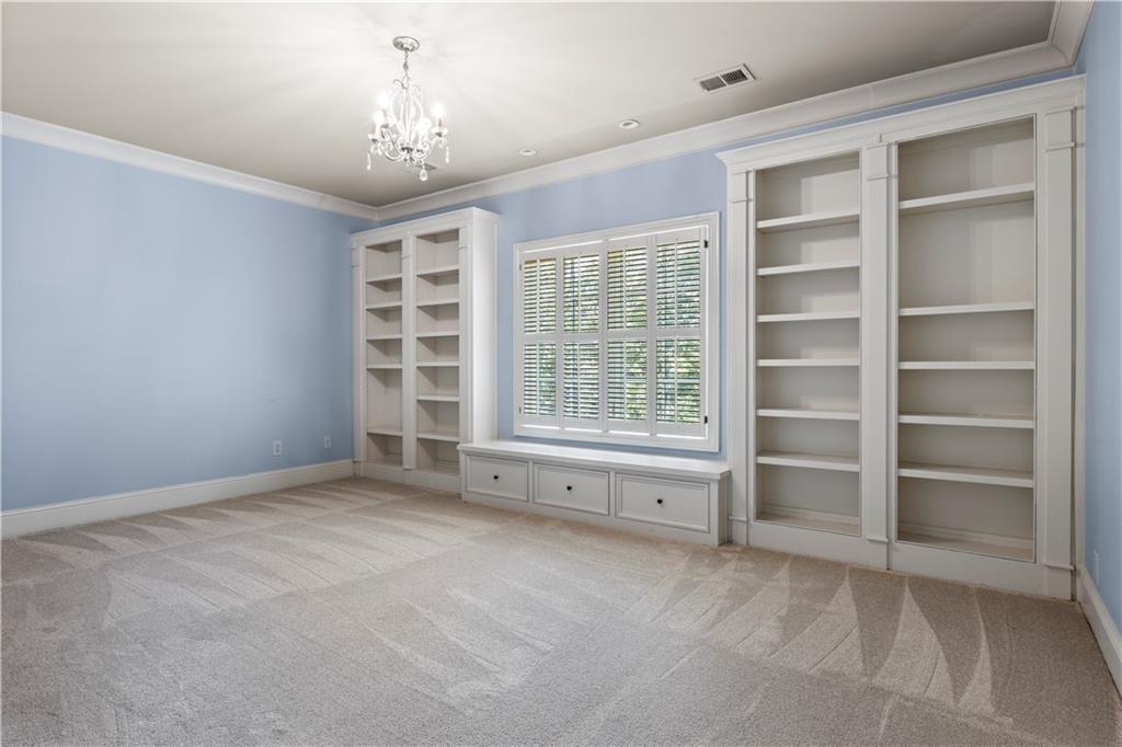 471 Tam Oshanter Drive SE