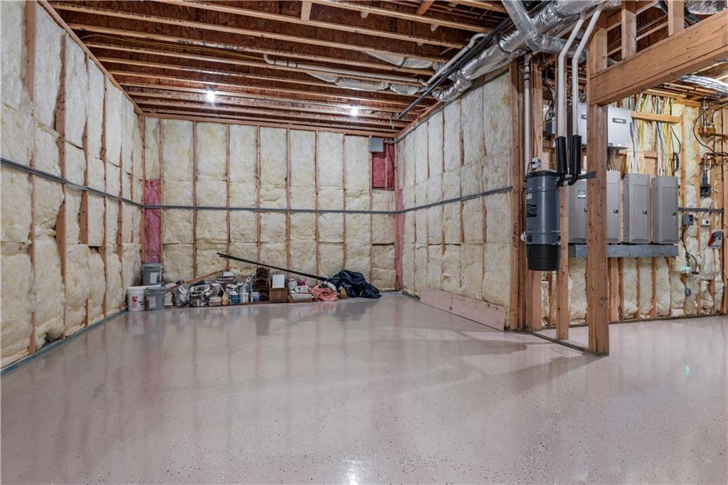 471 Tam Oshanter Drive SE