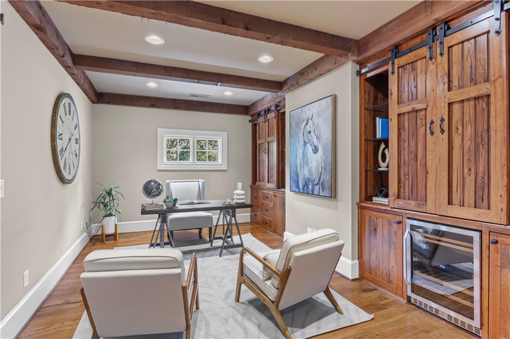 471 Tam Oshanter Drive SE