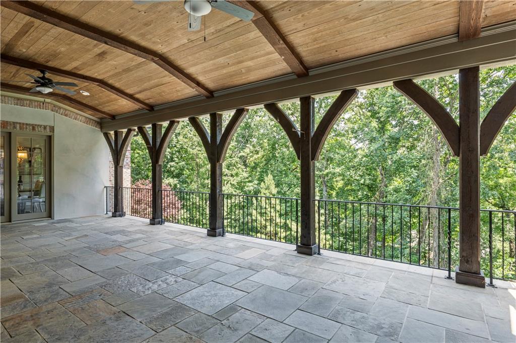 471 Tam Oshanter Drive SE