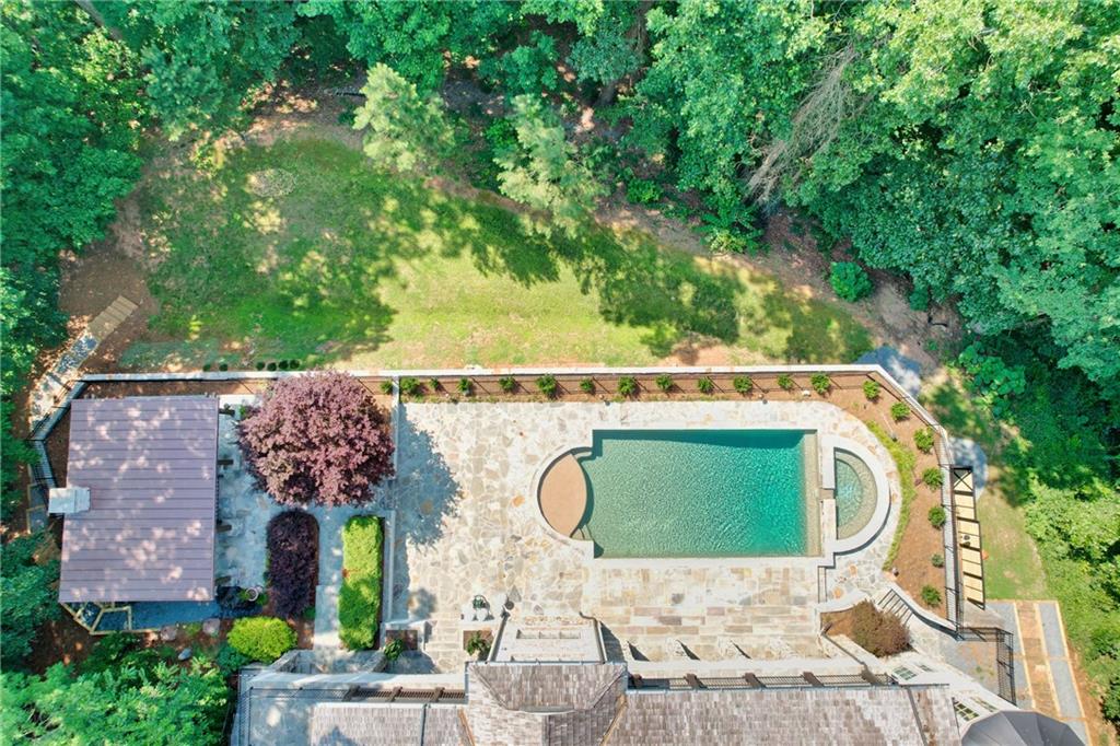 471 Tam Oshanter Drive SE