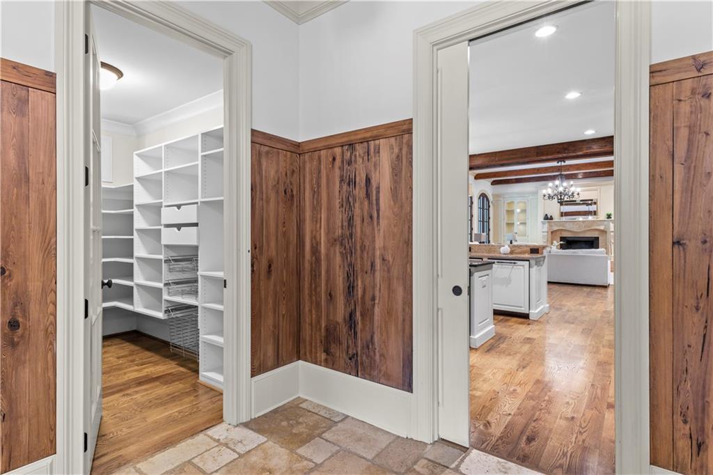 471 Tam Oshanter Drive SE