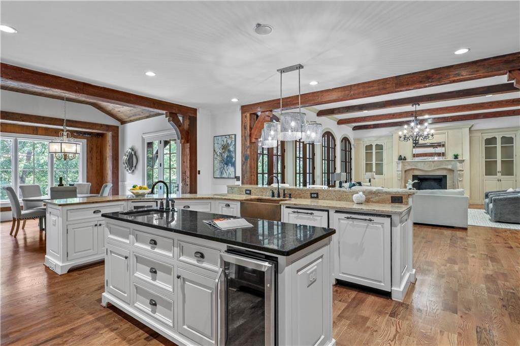 471 Tam Oshanter Drive SE