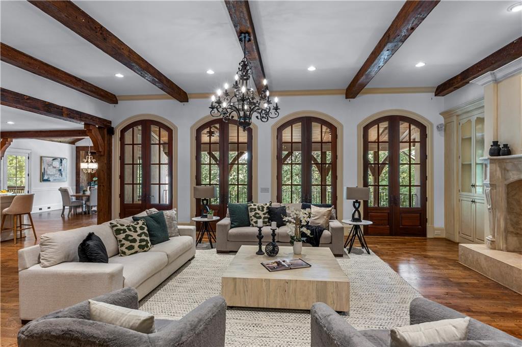 471 Tam Oshanter Drive SE