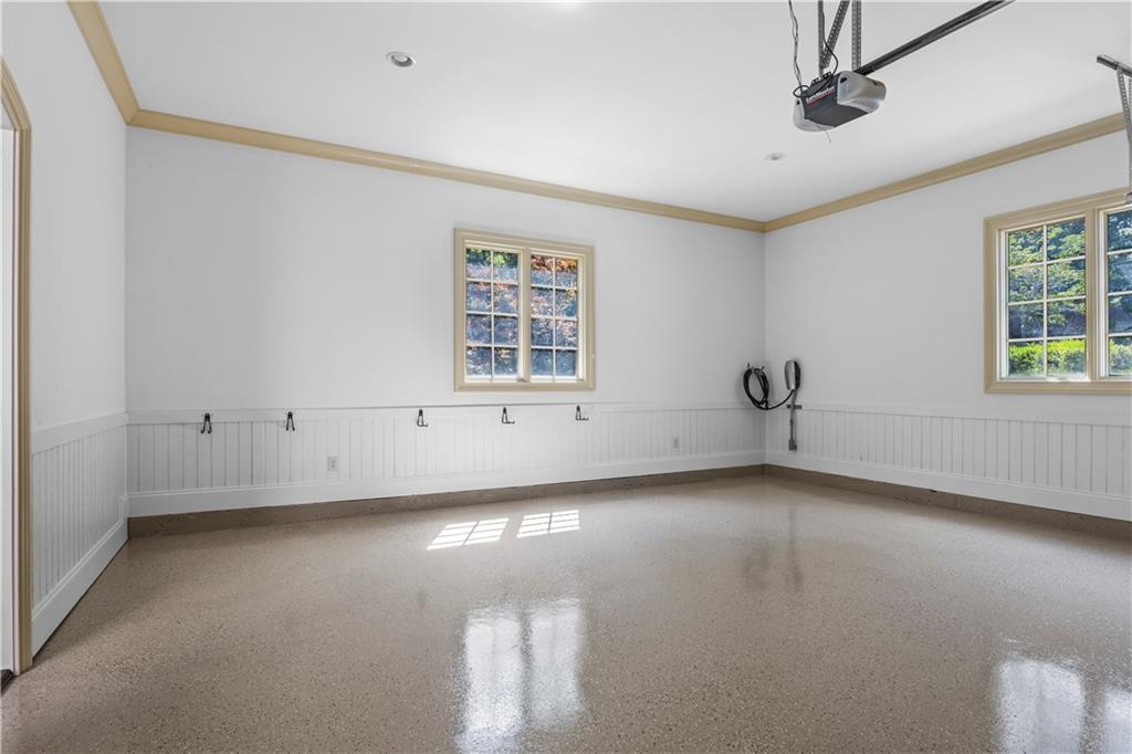 471 Tam Oshanter Drive SE