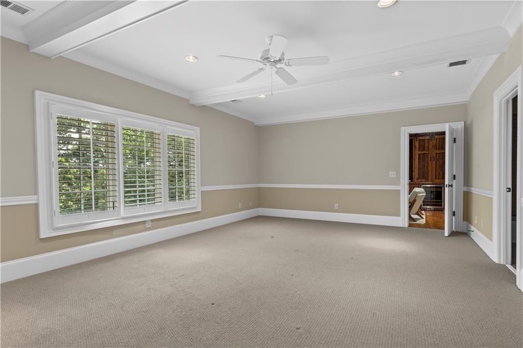 471 Tam Oshanter Drive SE