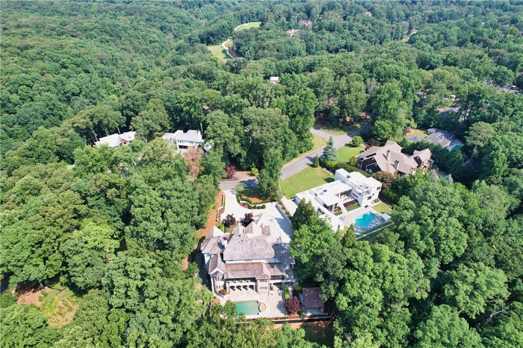 471 Tam Oshanter Drive SE